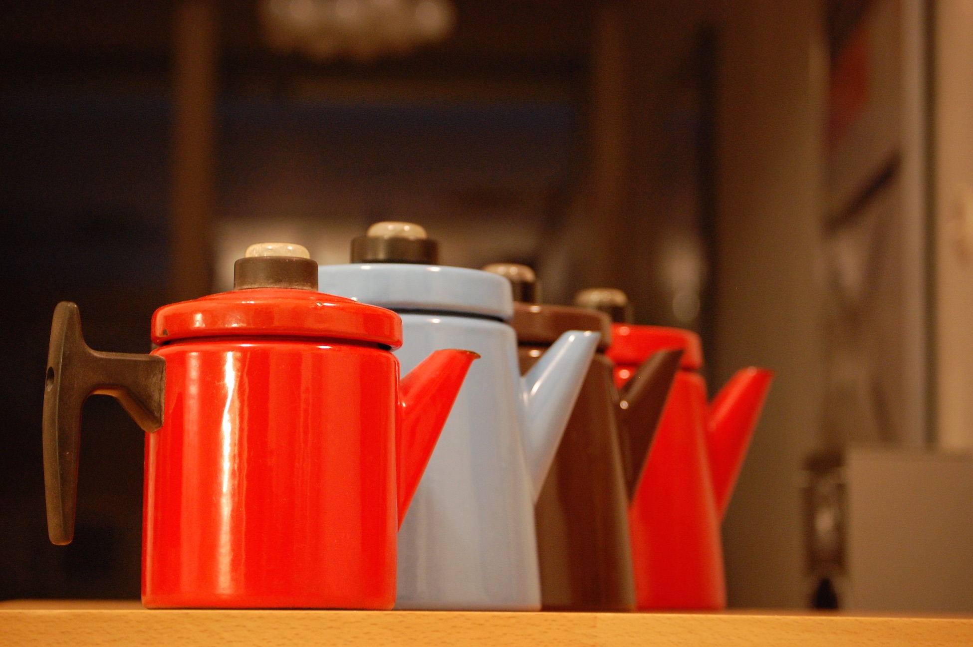 Some different sized and coloured coffee pots by Antti Nurmesniemi, perhaps his most known design.