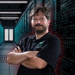 Picture of Jay LaCroix, Author of Switching to Linux: A Practical Guide for Windows and Mac Users
