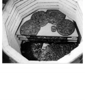 If the pots melt, we can be reasonably confident we have over-fired! It is a mistake to put too much faith in automatic cut-off devices.