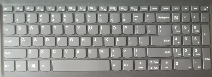Laptop keyboard with EN-US layout