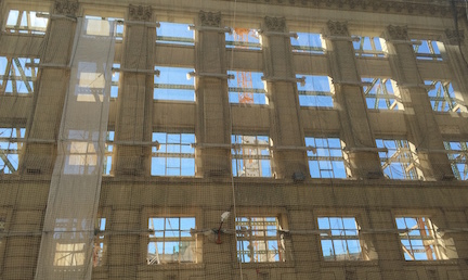 Figure 2-5 Transparent Design