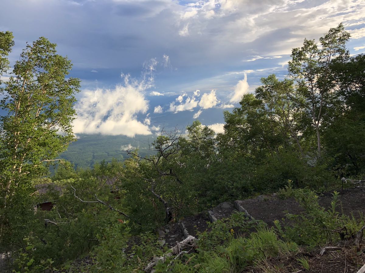 The view from Hotel Seikanso shortly before 6 AM