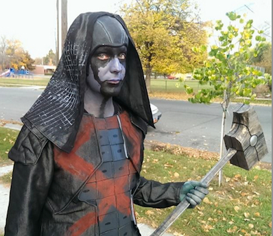 My friend John dressed as Ronan the Accuser. He worked together with his wife Corina to create this outfit. He won an award for best costume at his work