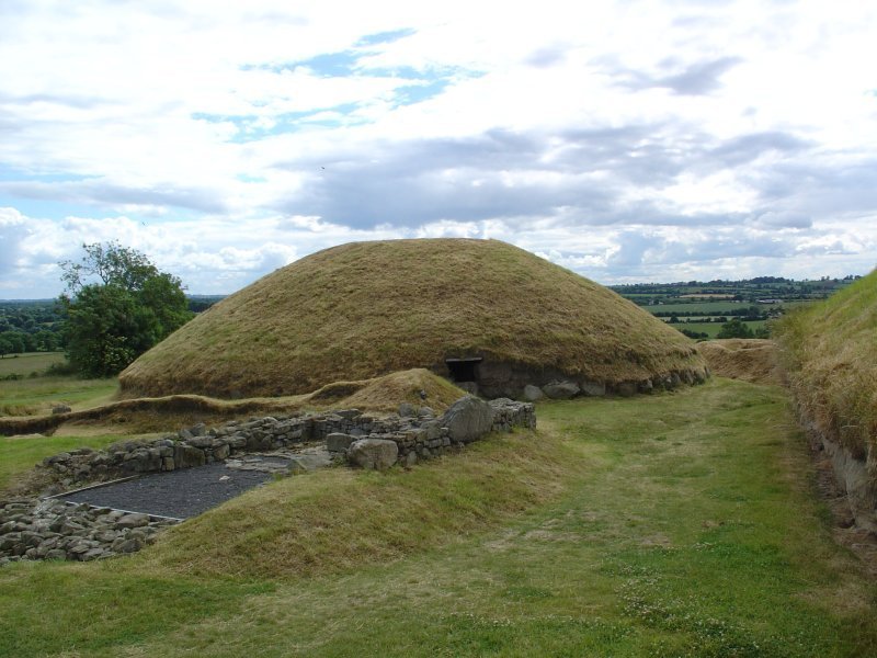 Grabanlage aus der Steinzeit bei Knowth