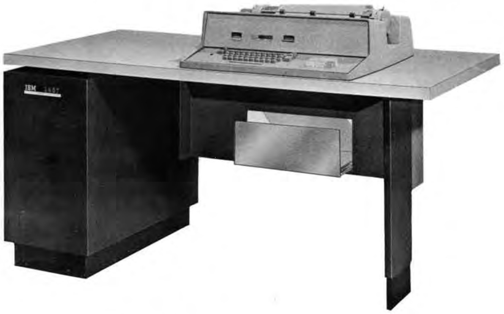 IBM 1407 Control Inquiry Station – Bild: Reference Manual IBM 1401 Data Processing System. IBM. 1962.