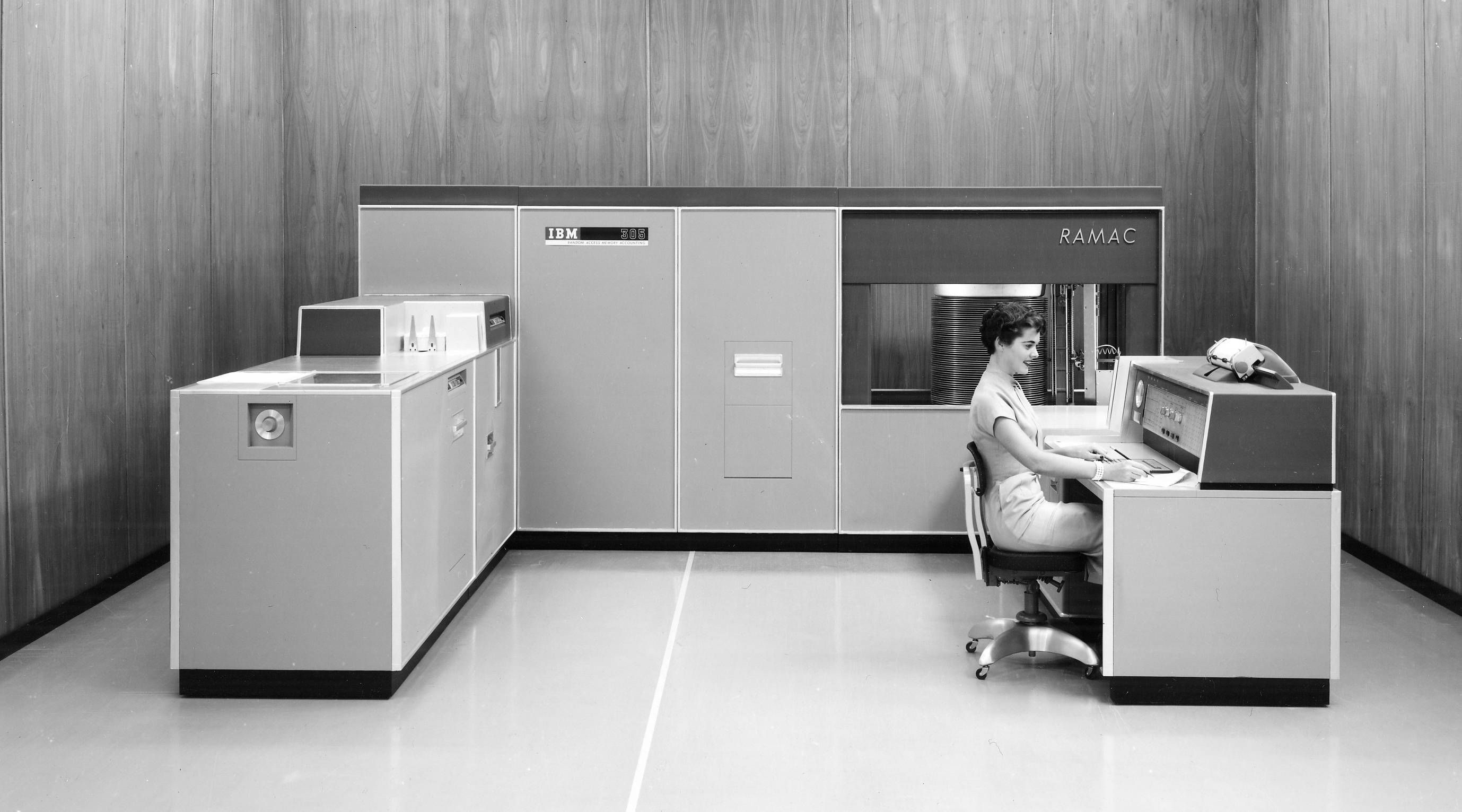 IBM 305 RAMAC – Bild mit freundlicher Genehmigung von IBM