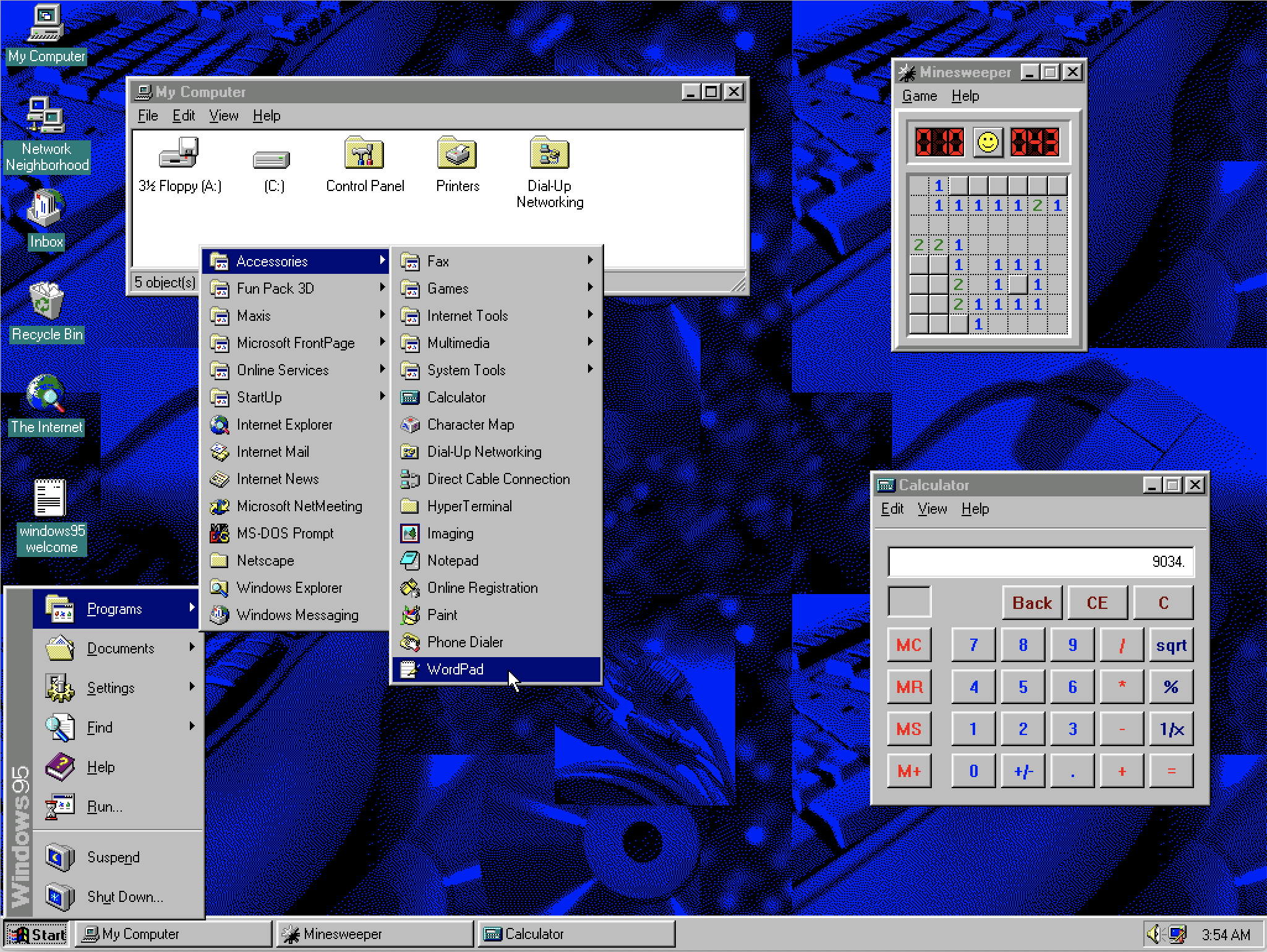 Windows 95 mit einigen Fenstern und aufgeklapptem Startmenü