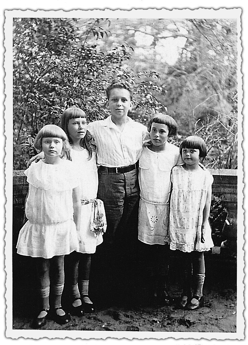 The author with her siblings (1928)