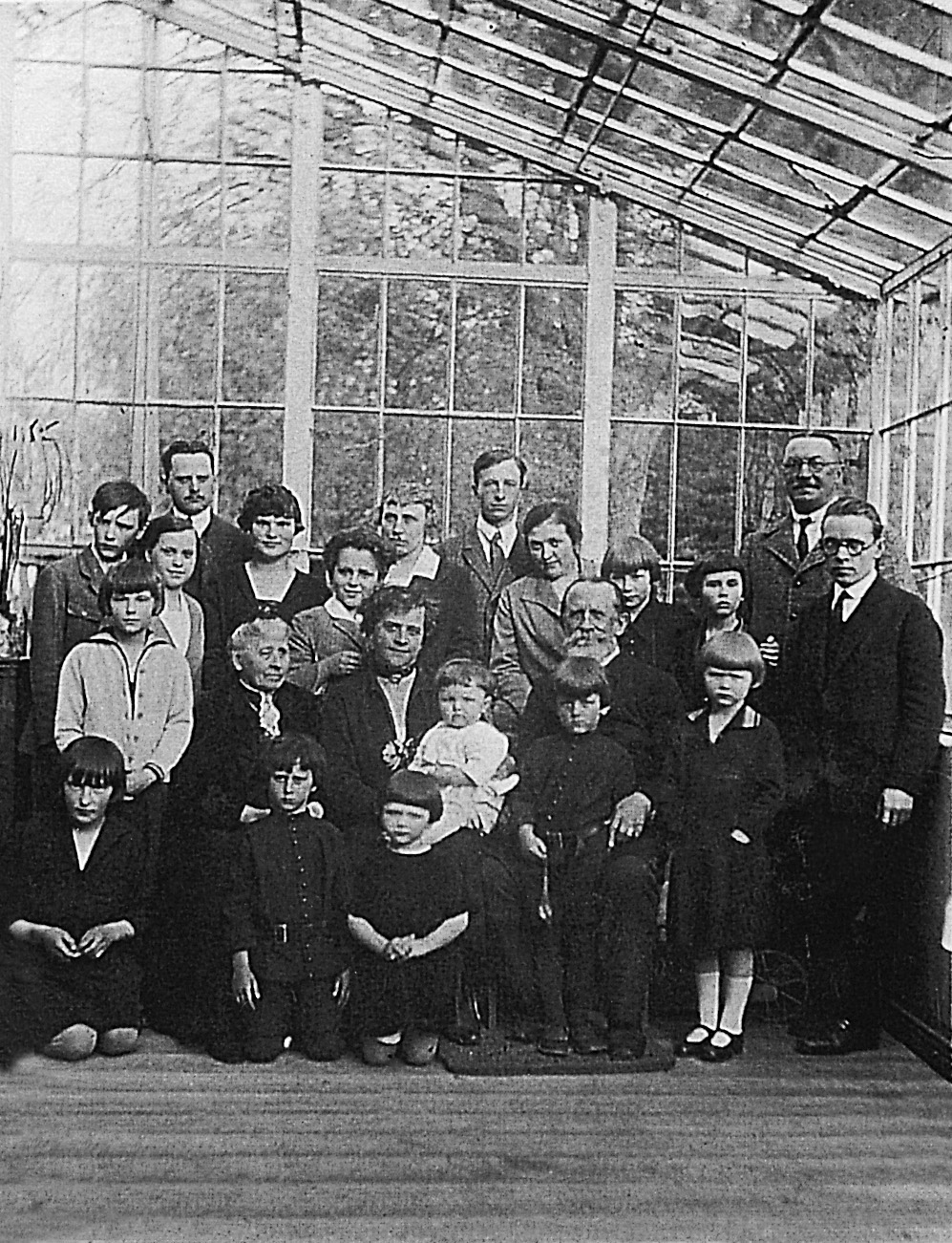1926, Buchwald