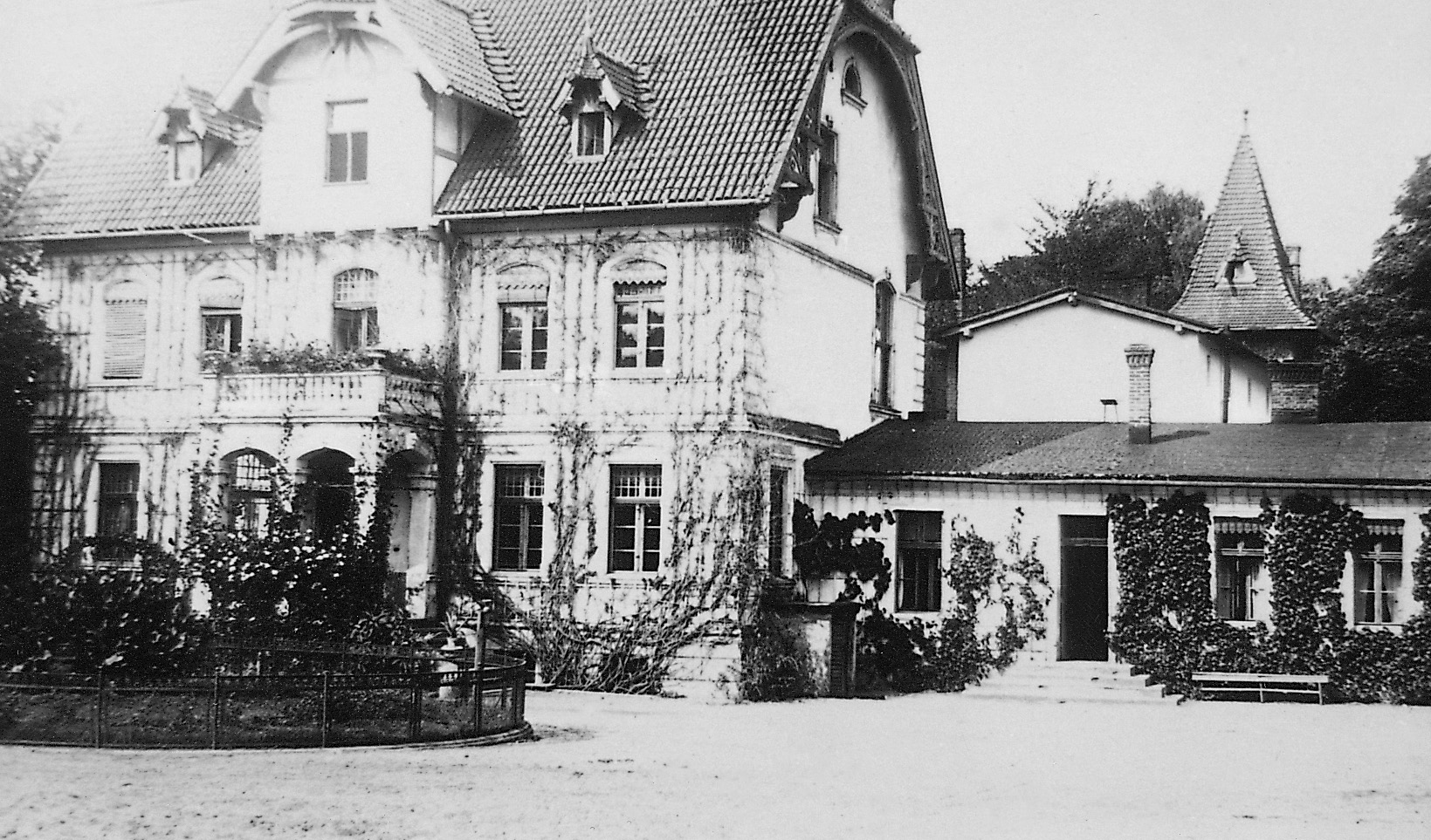 The manor in Marusza (1930s)