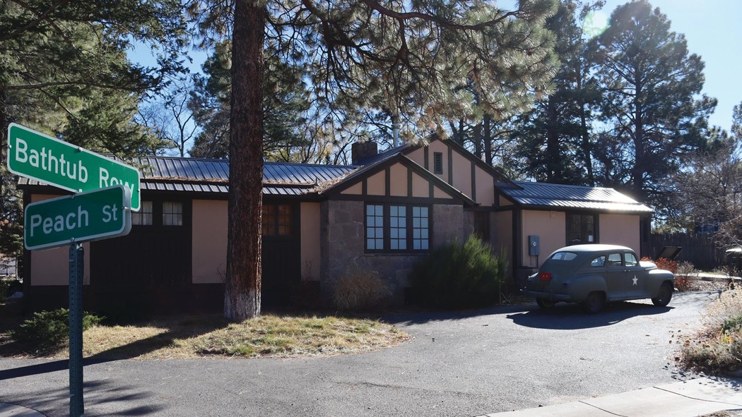 Houses with luxurious bathtubs were reserved for the highest ranking members of the Manhattan Project
